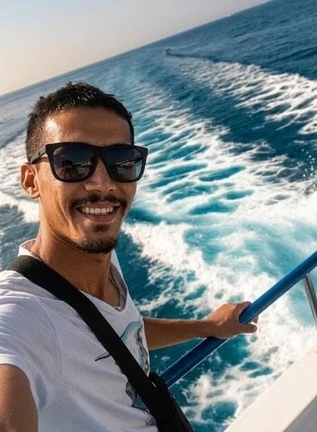 المدرب مهدي صانع محتوى الذكاء الاصطناعي ومؤسس DAKI PRO